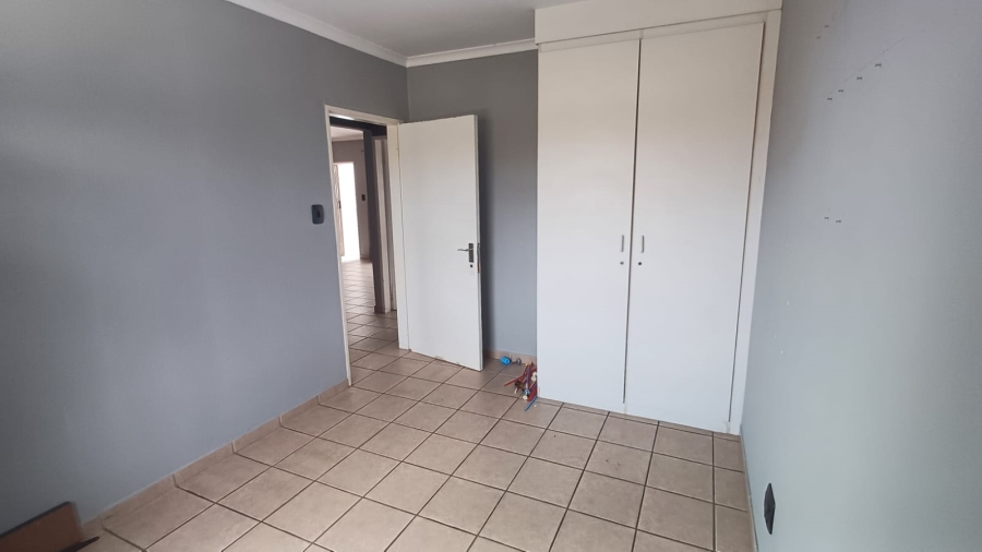 2 Bedroom Property for Sale in Vorna Valley Gauteng