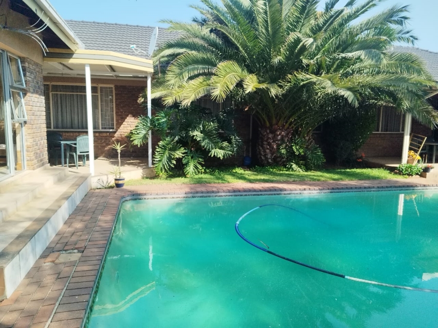 4 Bedroom Property for Sale in Norkem Park Gauteng
