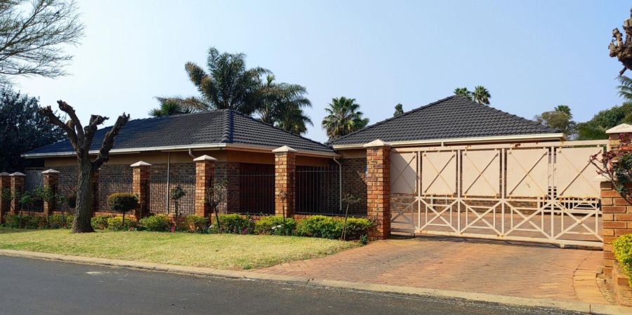 4 Bedroom Property for Sale in Norkem Park Gauteng