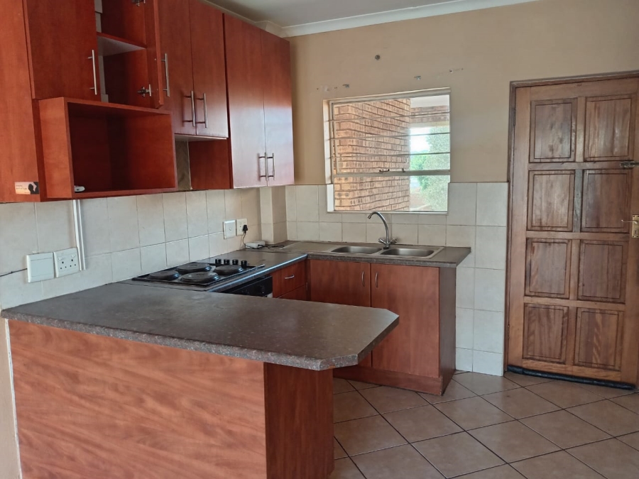 To Let 2 Bedroom Property for Rent in Honeydew Gauteng
