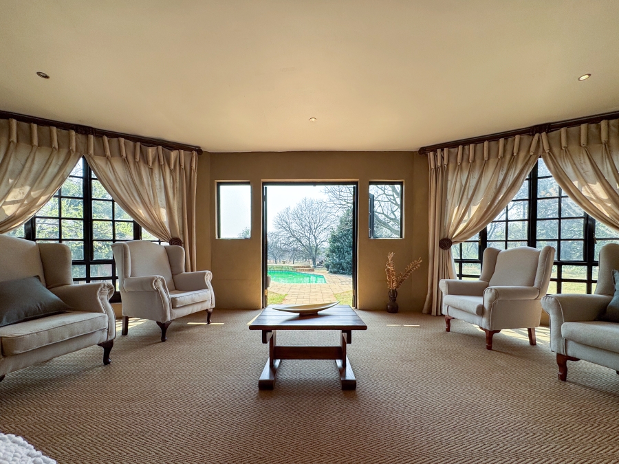 6 Bedroom Property for Sale in Blue Saddle Ranches Gauteng