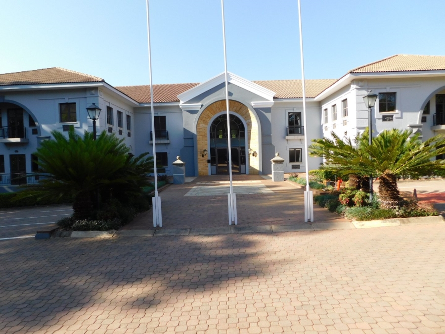 To Let commercial Property for Rent in Hyde Park Gauteng