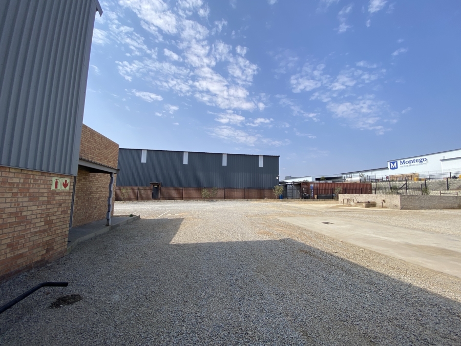 To Let commercial Property for Rent in Knoppieslaagte Gauteng