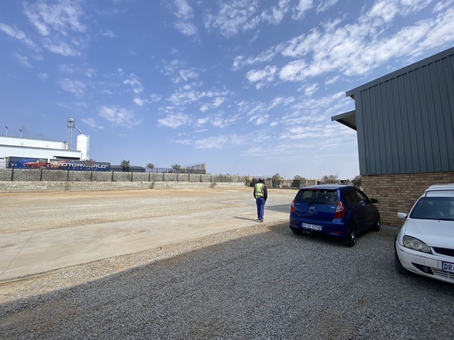 To Let commercial Property for Rent in Knoppieslaagte Gauteng