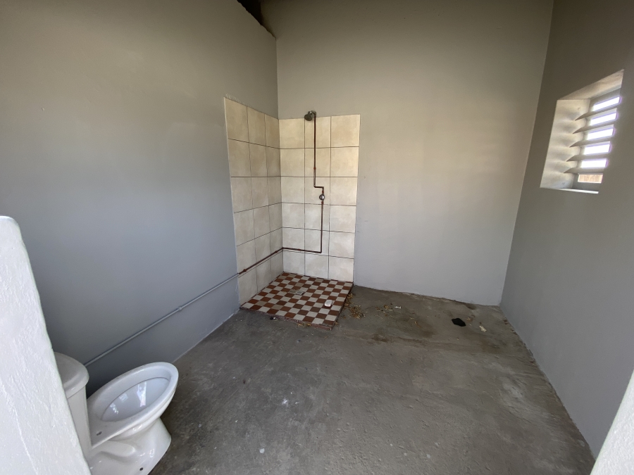 To Let commercial Property for Rent in Knoppieslaagte Gauteng