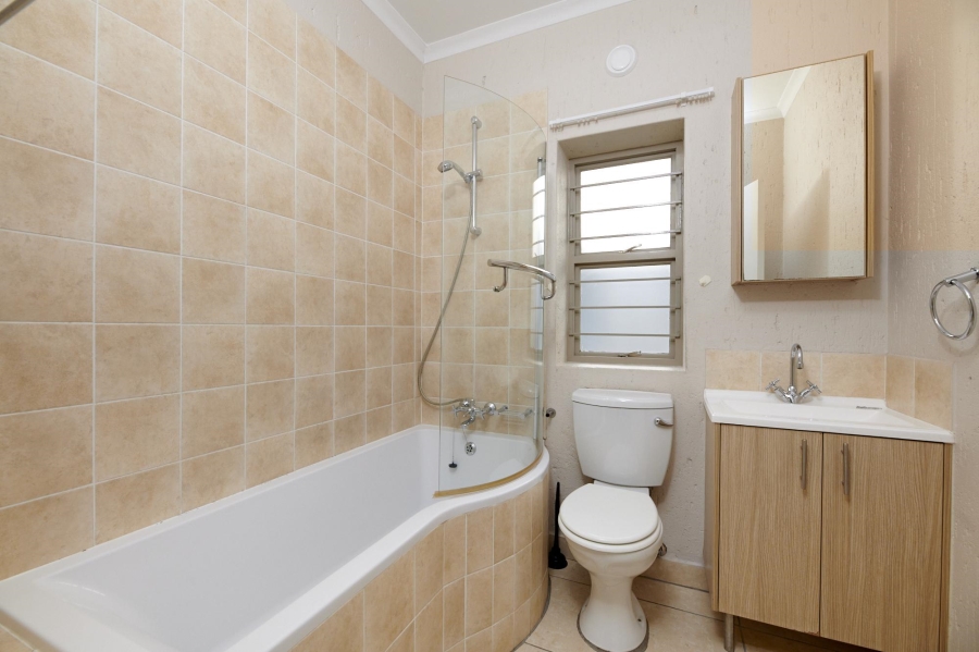 To Let 2 Bedroom Property for Rent in Lonehill Gauteng