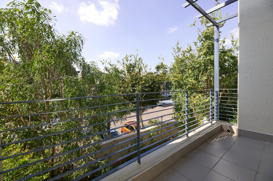 To Let 2 Bedroom Property for Rent in Lonehill Gauteng