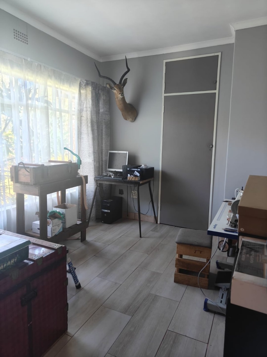 3 Bedroom Property for Sale in Flora Gardens Gauteng