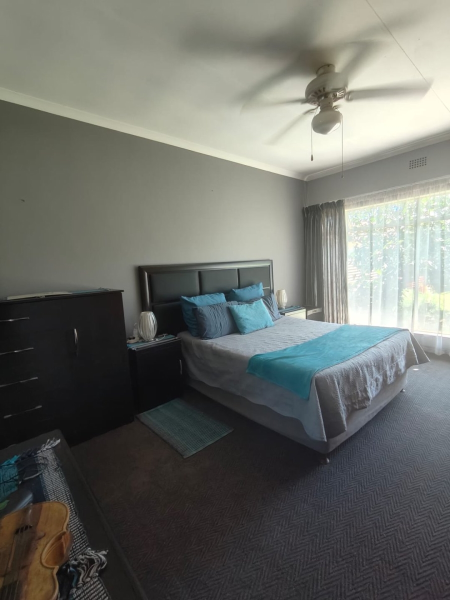 3 Bedroom Property for Sale in Flora Gardens Gauteng