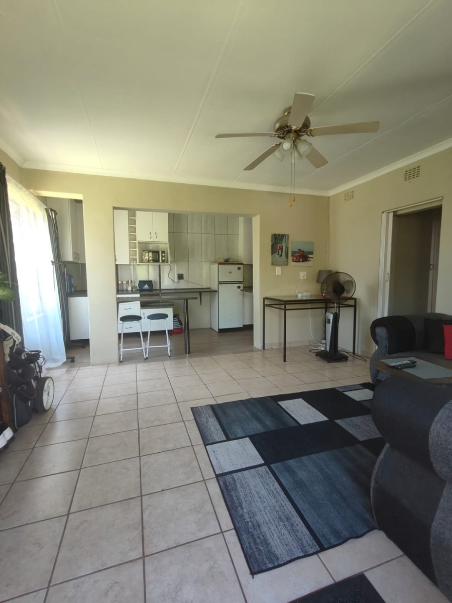 3 Bedroom Property for Sale in Flora Gardens Gauteng