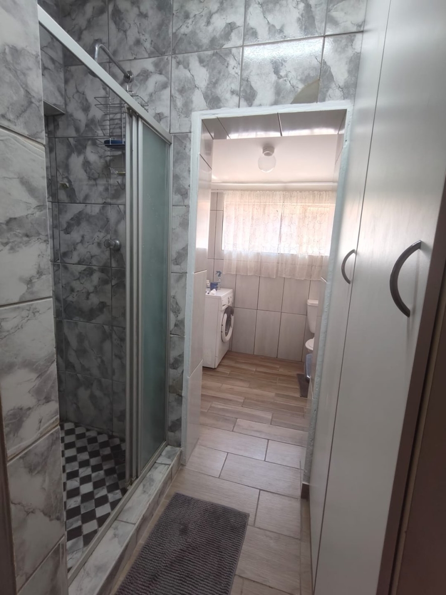3 Bedroom Property for Sale in Flora Gardens Gauteng