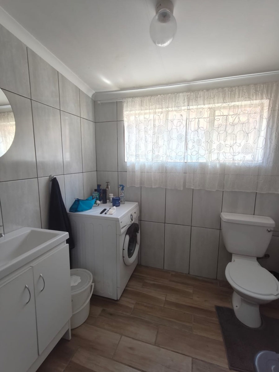 3 Bedroom Property for Sale in Flora Gardens Gauteng