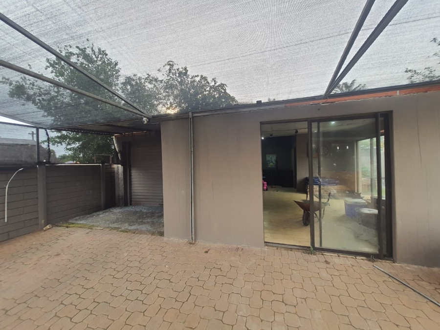 3 Bedroom Property for Sale in Vanderbijlpark Cw 6 Gauteng