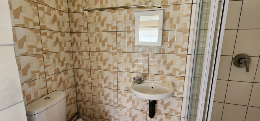 2 Bedroom Property for Sale in Vanderbijlpark CW 5 Gauteng