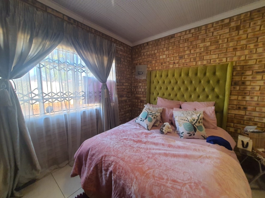 3 Bedroom Property for Sale in Vanderbijlpark CW 2 Gauteng