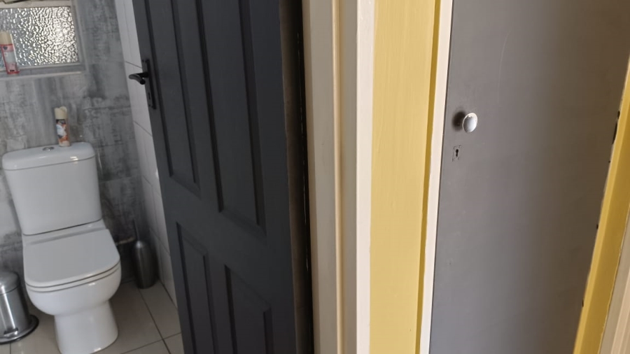 3 Bedroom Property for Sale in Vanderbijlpark CE 4 Gauteng