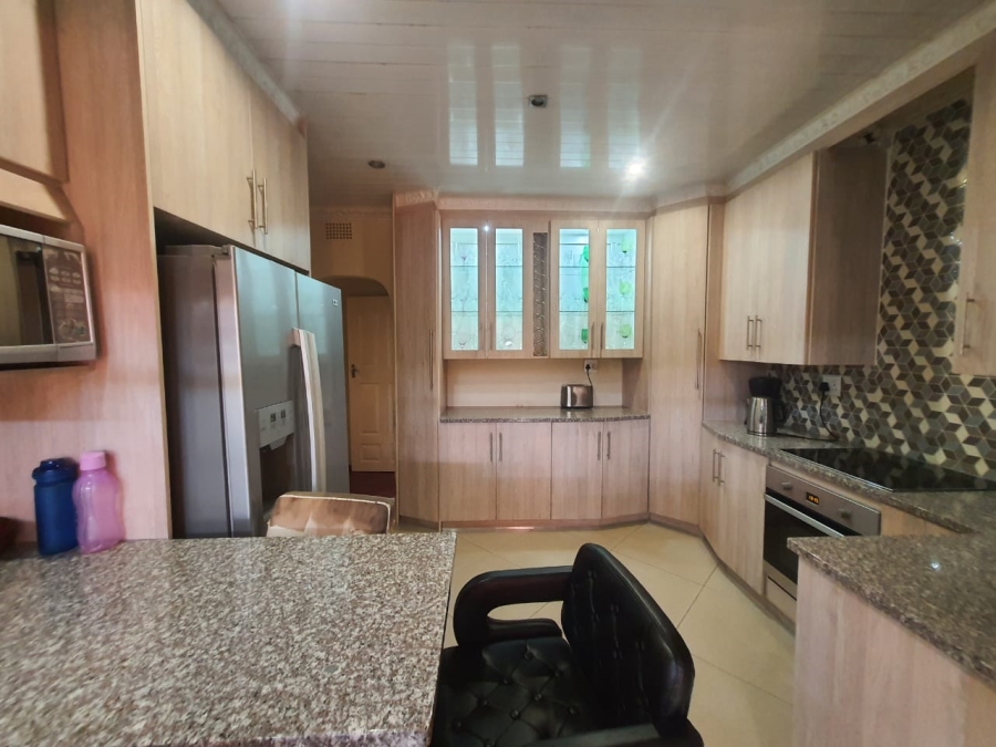 3 Bedroom Property for Sale in Vanderbijlpark Cw 6 Gauteng
