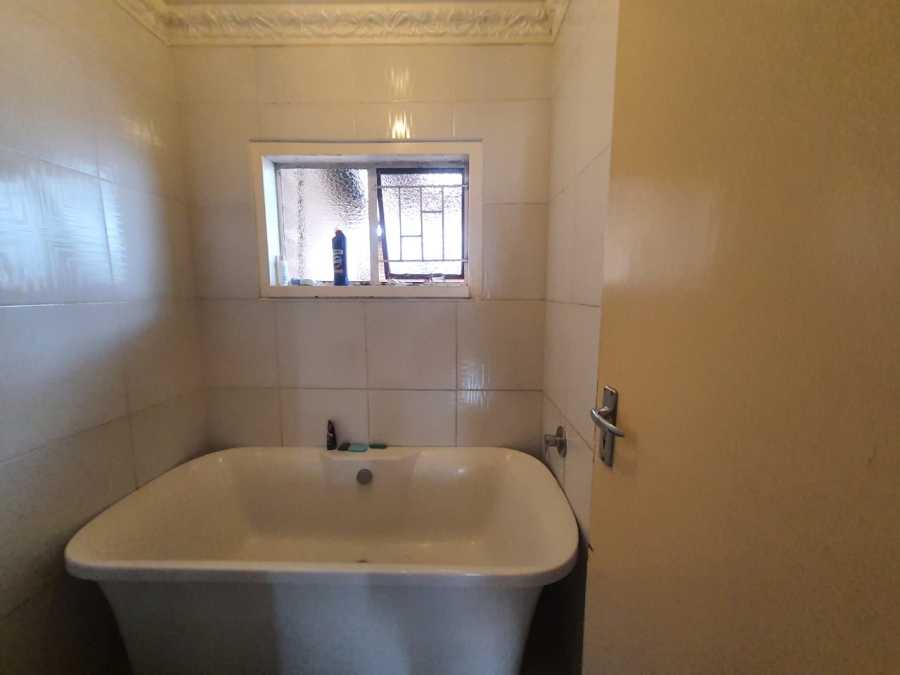 3 Bedroom Property for Sale in Vanderbijlpark Cw 6 Gauteng