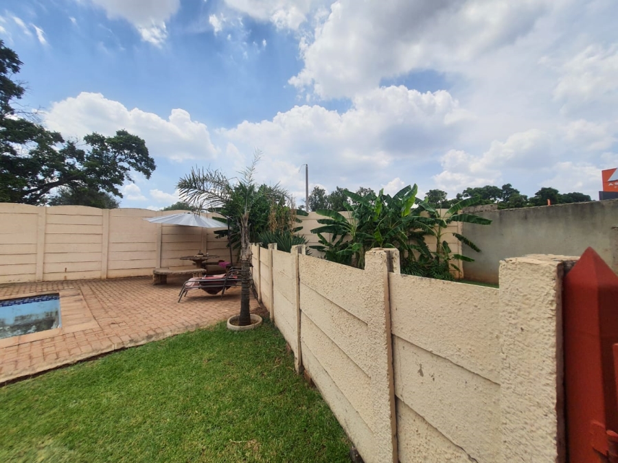 3 Bedroom Property for Sale in Vanderbijlpark Cw 6 Gauteng