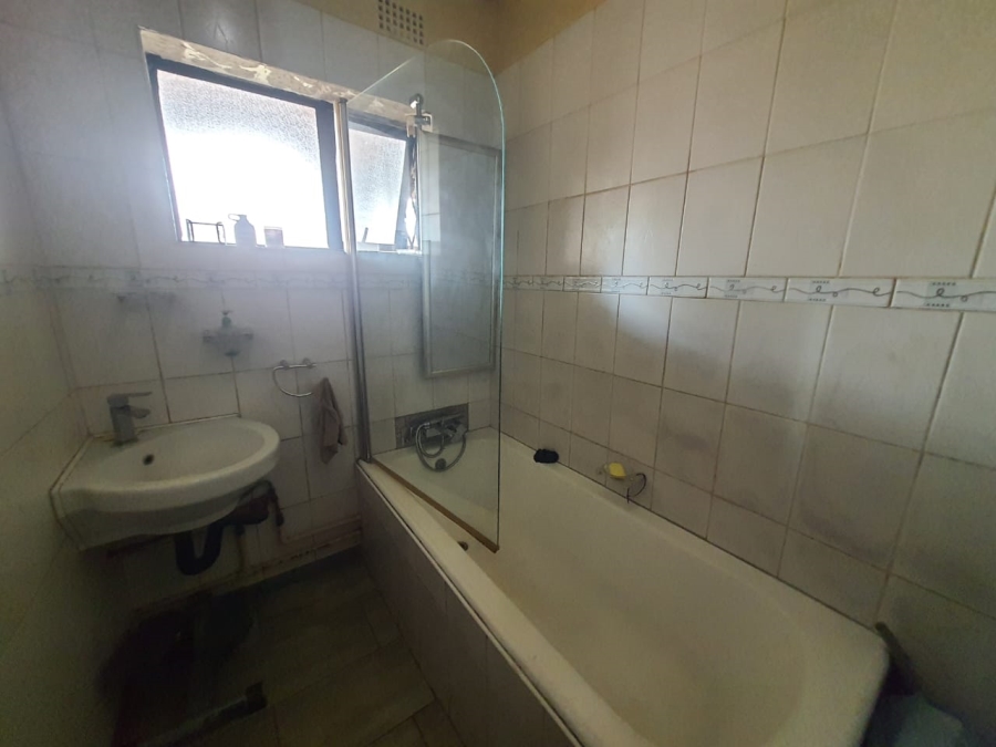 3 Bedroom Property for Sale in Vanderbijlpark CW 5 Gauteng