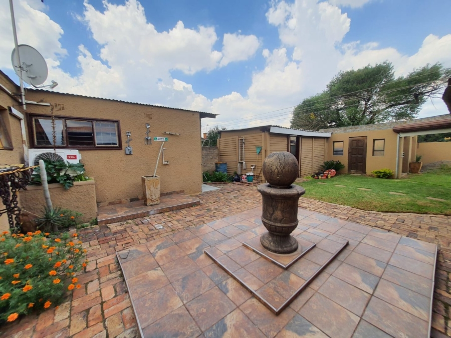 3 Bedroom Property for Sale in Vanderbijlpark CW 5 Gauteng
