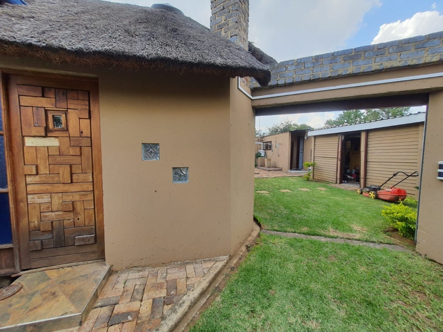 3 Bedroom Property for Sale in Vanderbijlpark CW 5 Gauteng