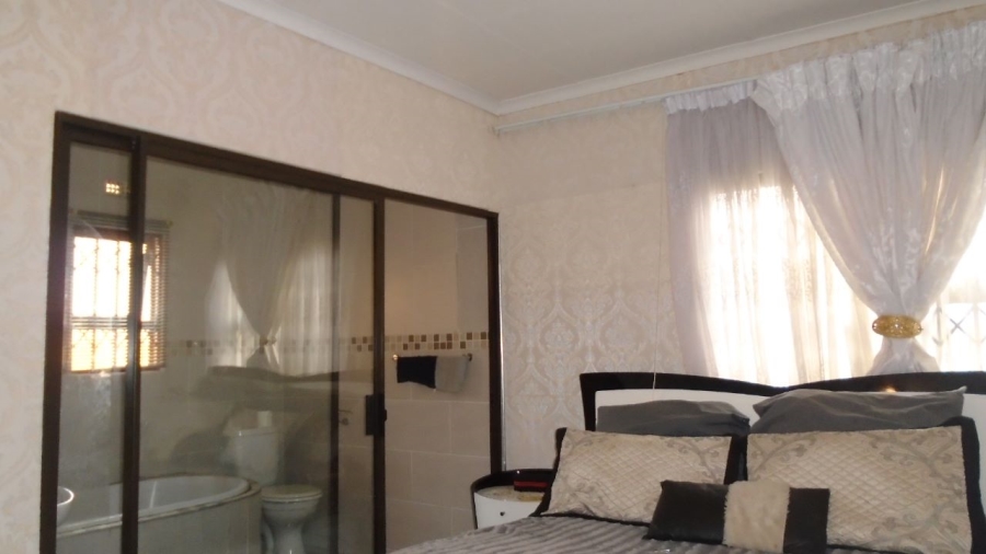 3 Bedroom Property for Sale in Vanderbijlpark CE 4 Gauteng