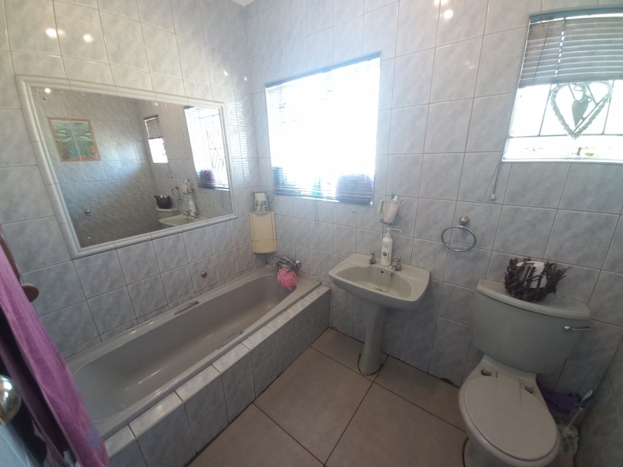 3 Bedroom Property for Sale in Vanderbijlpark CW 1 Gauteng
