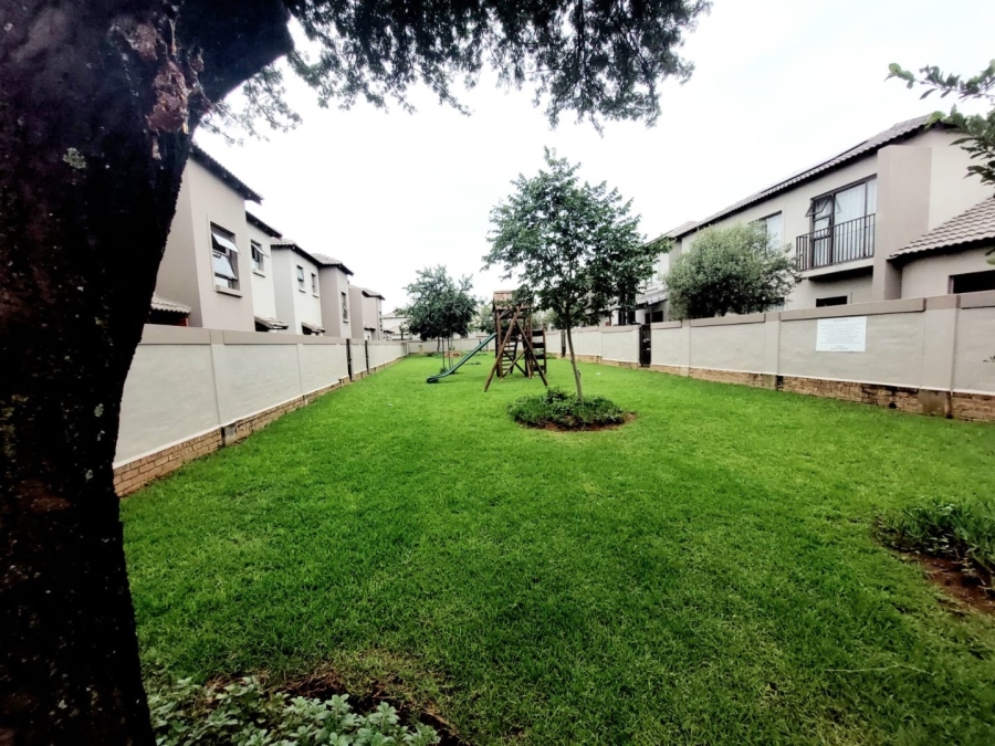 2 Bedroom Property for Sale in Montana Gauteng