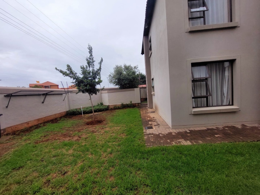 2 Bedroom Property for Sale in Montana Gauteng