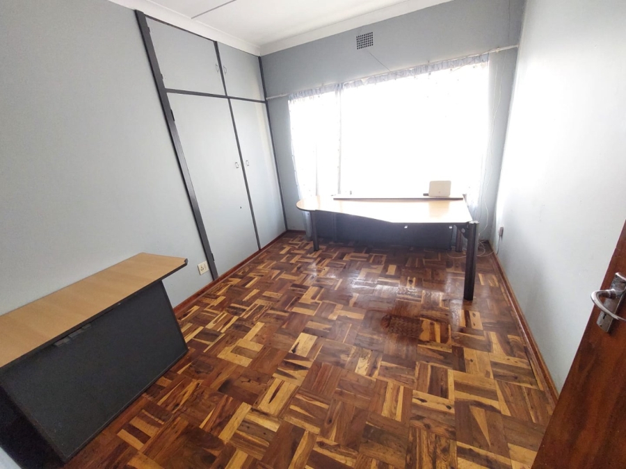4 Bedroom Property for Sale in Pretoria Gardens Gauteng