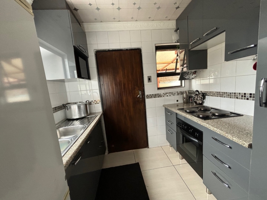 4 Bedroom Property for Sale in Kagiso Gauteng