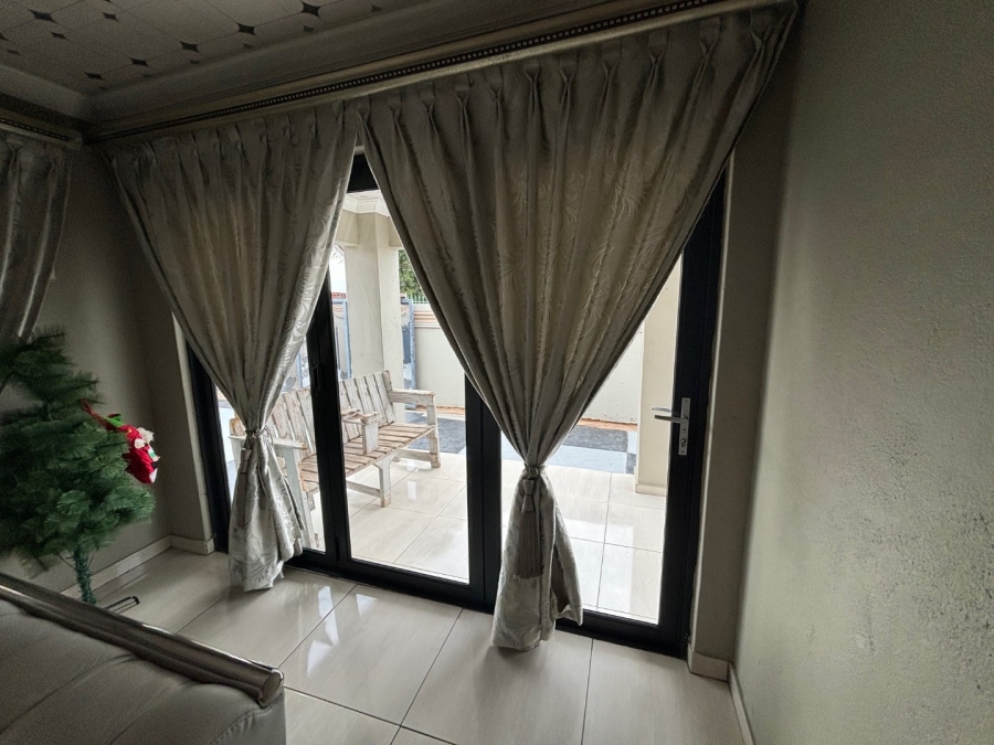 4 Bedroom Property for Sale in Kagiso Gauteng