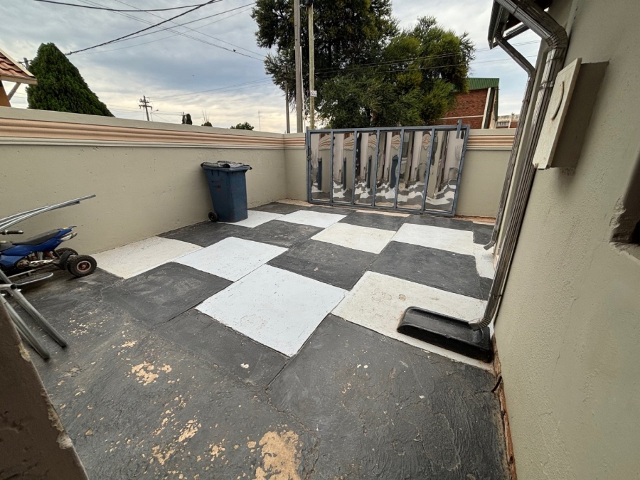 4 Bedroom Property for Sale in Kagiso Gauteng