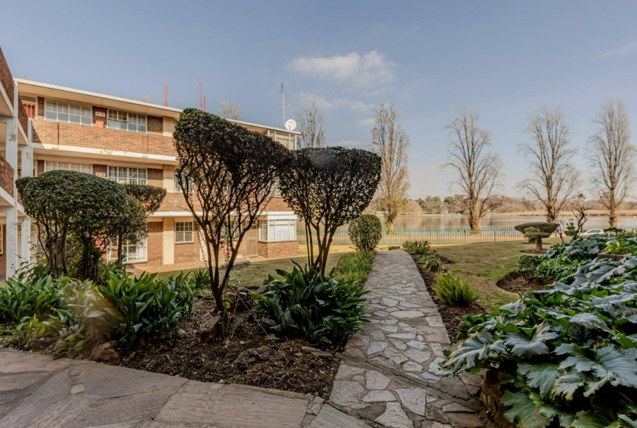 2 Bedroom Property for Sale in Florida Gauteng