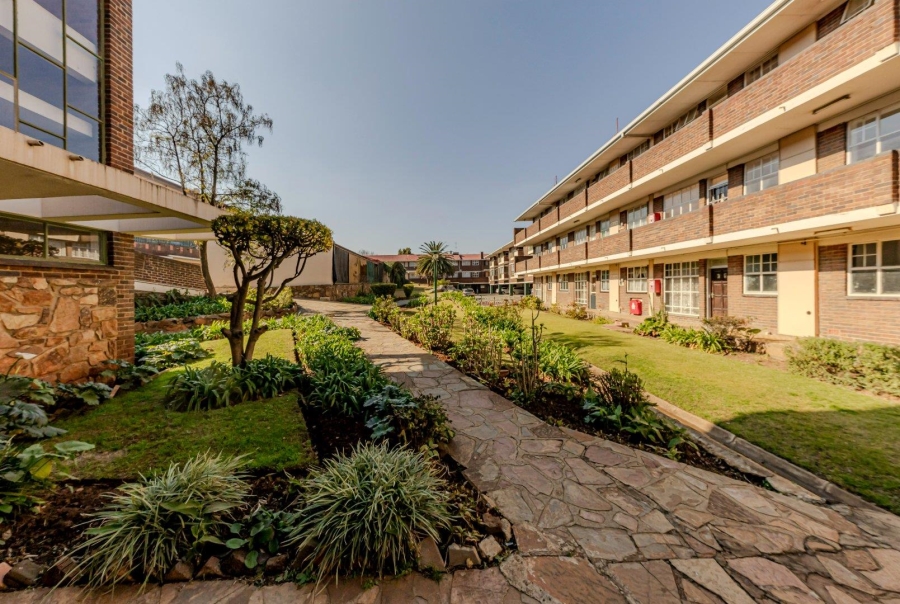 2 Bedroom Property for Sale in Florida Gauteng