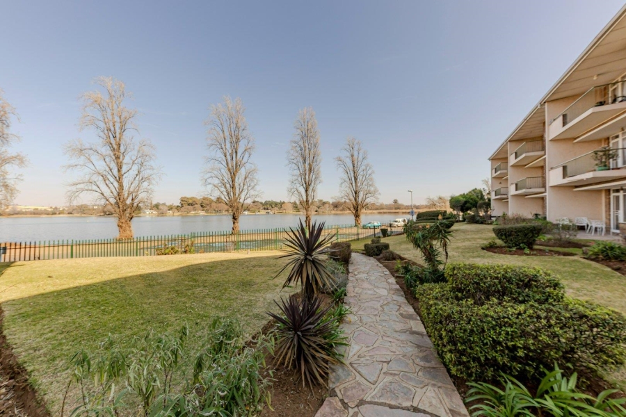 2 Bedroom Property for Sale in Florida Gauteng