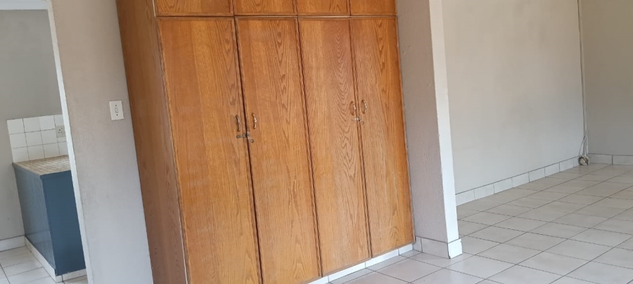 3 Bedroom Property for Sale in Greenhills Gauteng