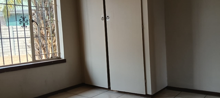 3 Bedroom Property for Sale in Greenhills Gauteng