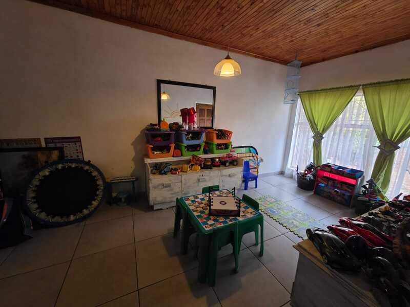 4 Bedroom Property for Sale in Vanderbijlpark CW 2 Gauteng
