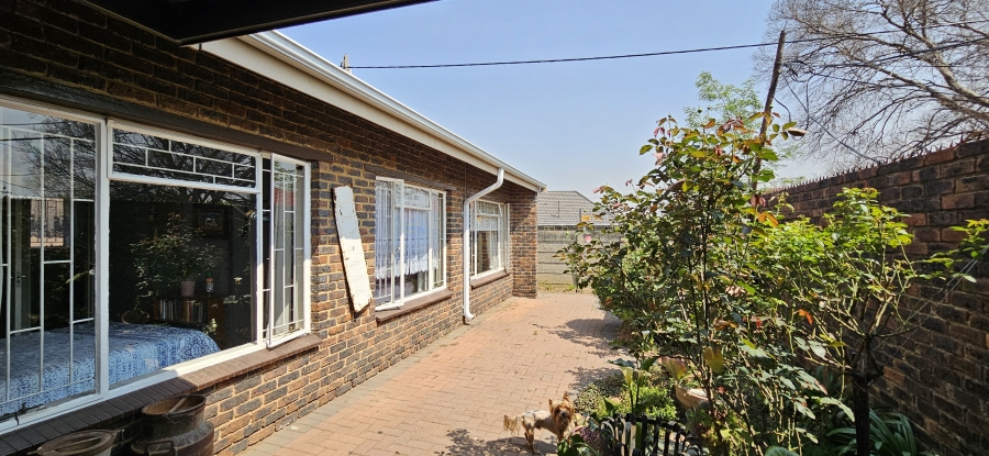3 Bedroom Property for Sale in Three Rivers Gauteng