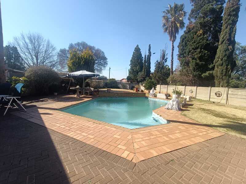 3 Bedroom Property for Sale in Bonanne Gauteng