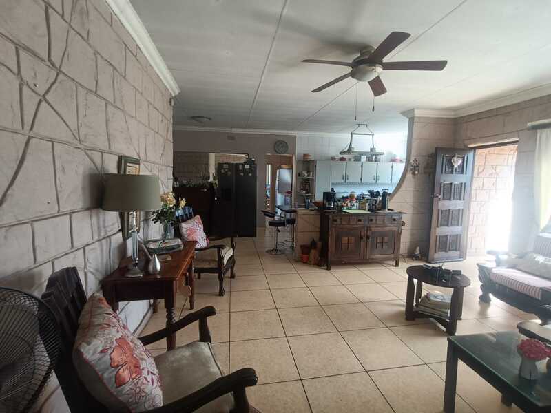 3 Bedroom Property for Sale in Bonanne Gauteng
