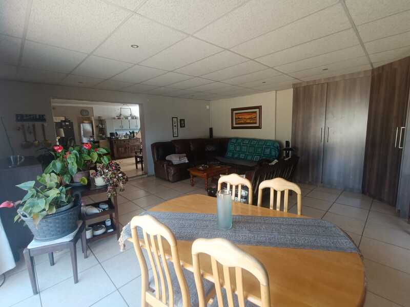 3 Bedroom Property for Sale in Bonanne Gauteng