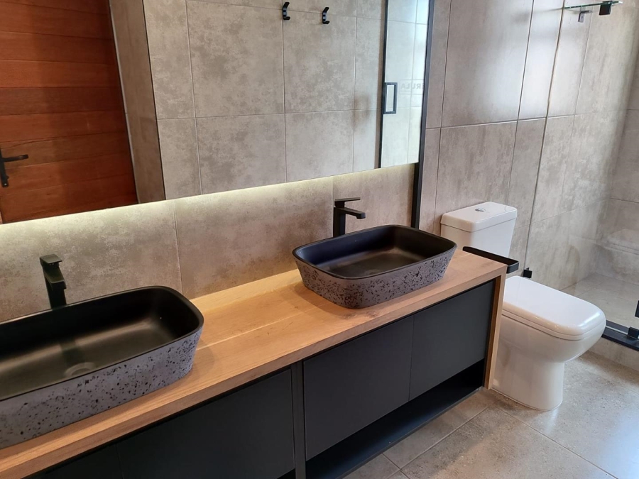 2 Bedroom Property for Sale in Rynfield Gauteng