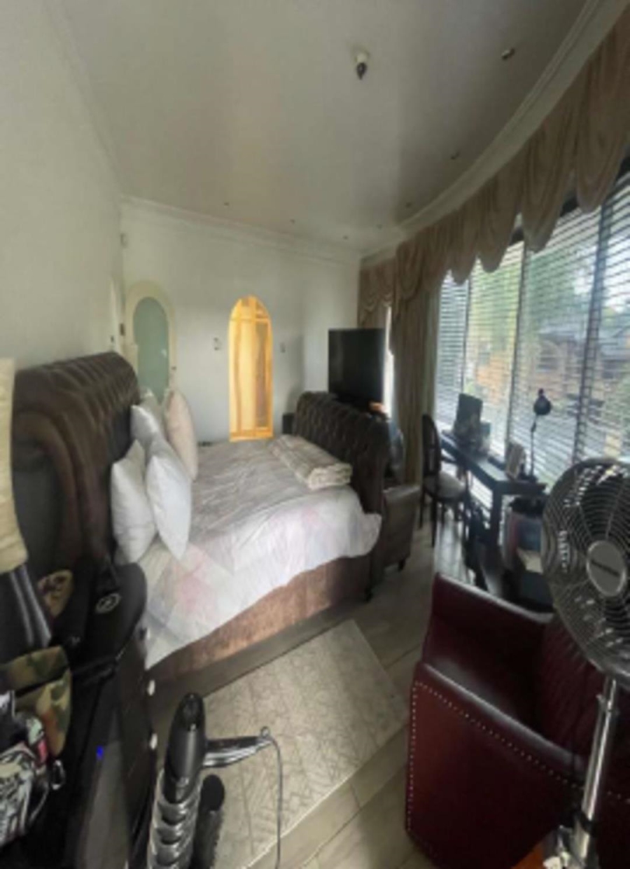 4 Bedroom Property for Sale in Westdene Gauteng
