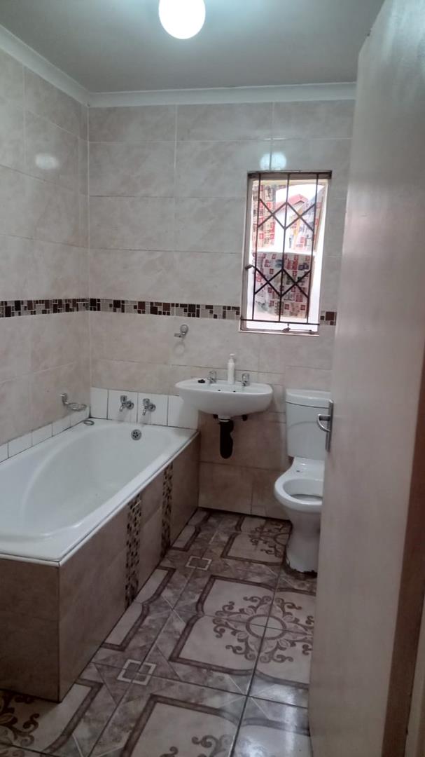 To Let 0 Bedroom Property for Rent in Windmill Park Gauteng