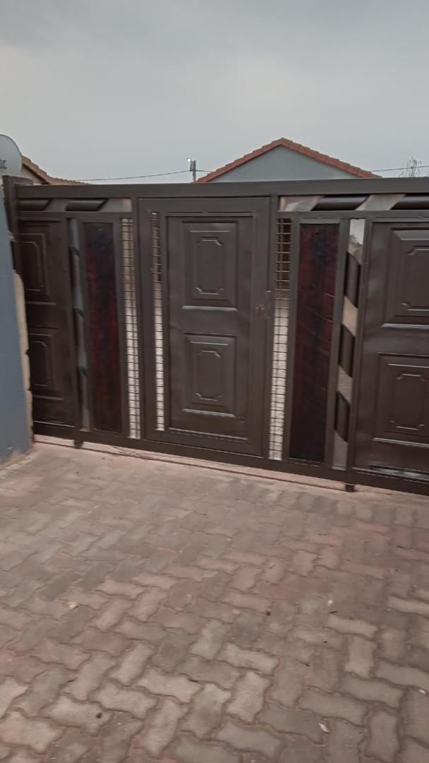 To Let 0 Bedroom Property for Rent in Windmill Park Gauteng