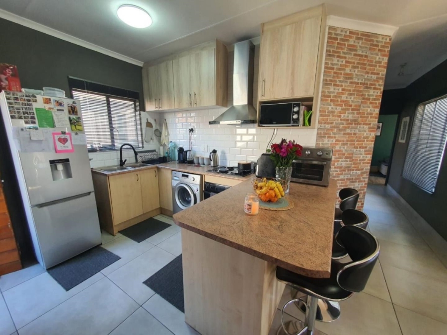 2 Bedroom Property for Sale in Clearwater Estate Gauteng