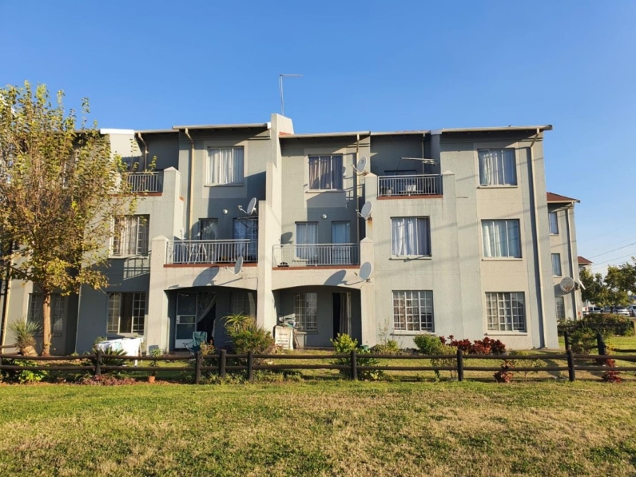 2 Bedroom Property for Sale in Clearwater Estate Gauteng